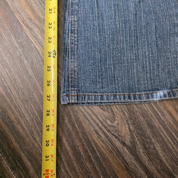 Ann Taylor LOFT Petites Flare Leg Jeans Medium Wash Blue Denim 6P 133467 - Picture 2 of 10